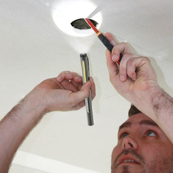 Scangrip punjiva LED lampa olovka sa preciznim gornjim svetlom WORK PEN 200 R 200lm 03.5127